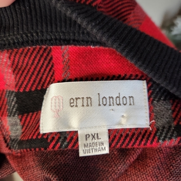 𝅺Erin London Plaid Zip Up Sweatshirt - Picture 5 of 6